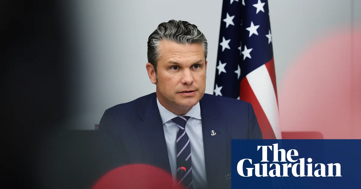 Plane carrying Pete Hegseth forced to land in UK due to crack in windshield | Pete Hegseth